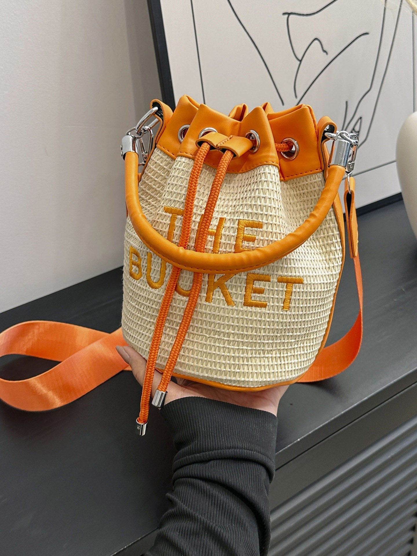 Straw Bucket Bag - Bold Muse Co